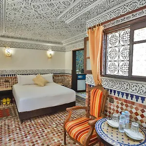 Riad Farouzi, Fès